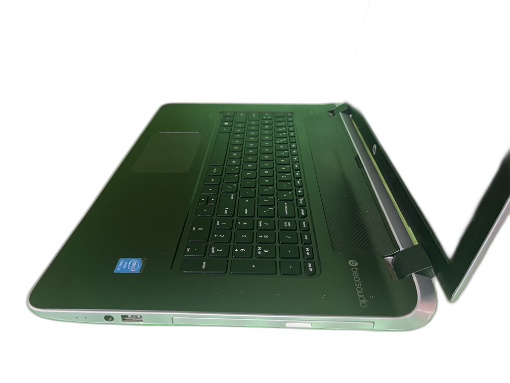 HP Pavilion 17-f052nd Laptop